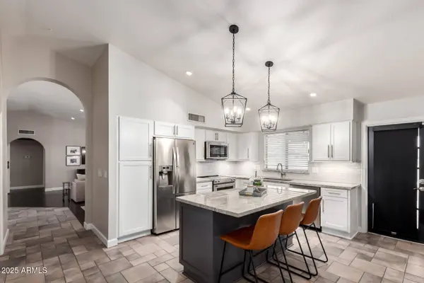 8875 S ASH Avenue, Tempe, AZ 85284