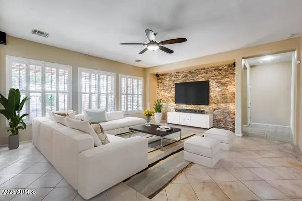 2571 E BALSAM Court, Chandler, AZ 85286