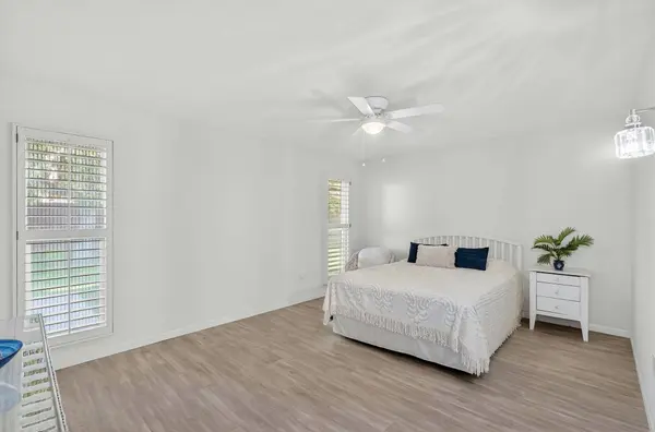 18626 N Conestoga Dr, Sun City, AZ 85373-1430