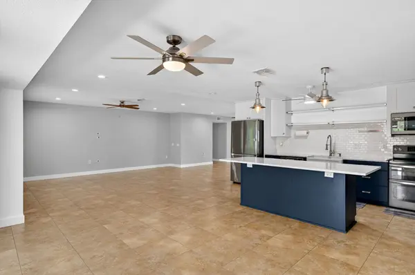 18222 N Palo Verde Dr, Sun City, AZ 85373-1738