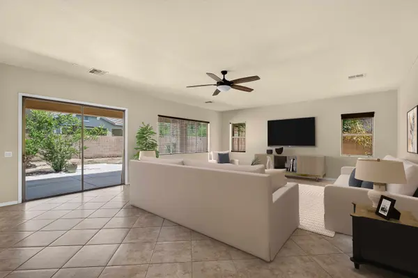 2854 E Flower St, Gilbert, AZ 85298-5754