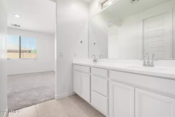 3815 S 64TH Lane, Phoenix, AZ 85043