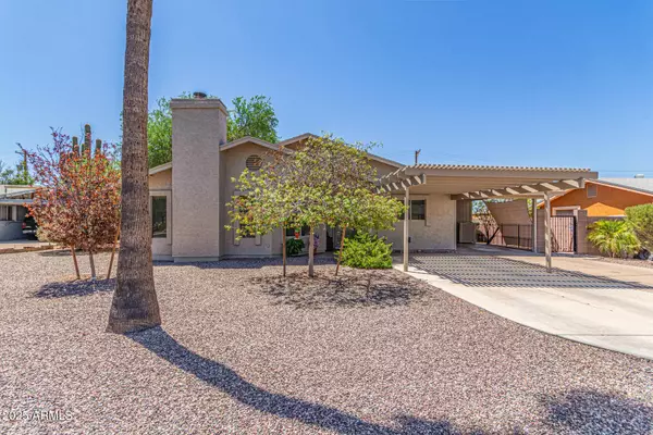 927 E GRANADA Avenue, Apache Junction, AZ 85119