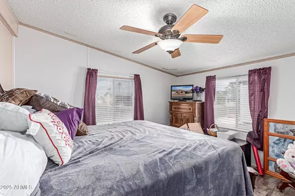 2400 E BASELINE Avenue #22, Apache Junction, AZ 85119