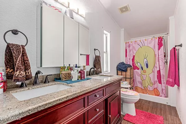 2400 E BASELINE Avenue #22, Apache Junction, AZ 85119