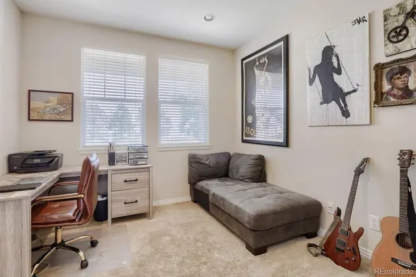 25332 E Indore DR, Aurora, CO 80016