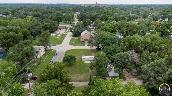 1304 NW Van Buren ST, Topeka, KS 66608