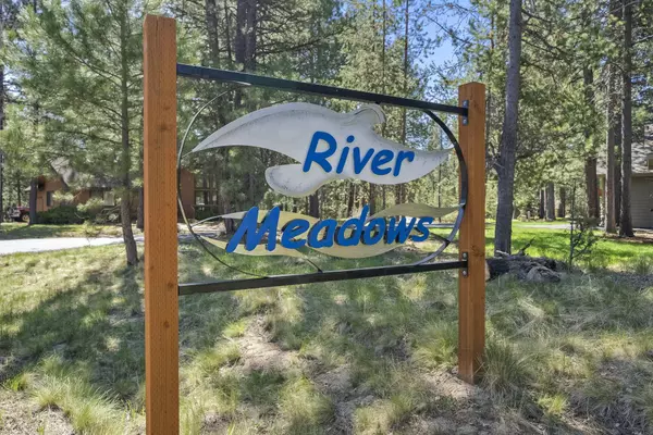 55630 Wagon Master WAY, Bend, OR 97707