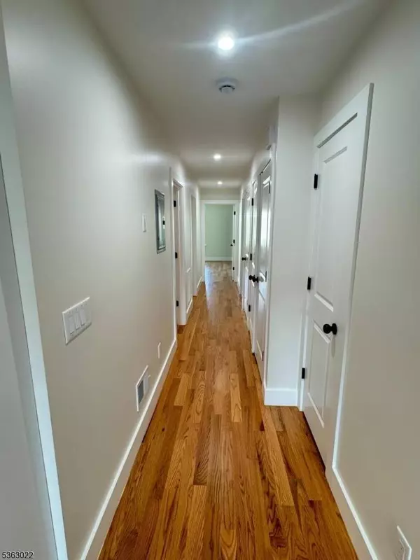 11 Edwin Pl, Newark City, NJ 07112