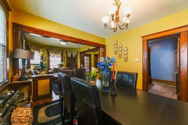 331 Dakota St, Paterson City, NJ 07503