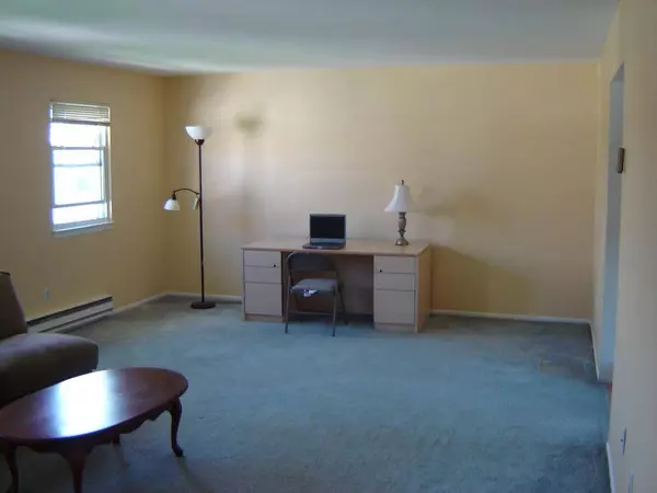 9 Lakeview Ave, Mount Olive Twp., NJ 07828