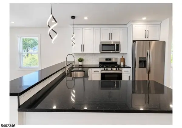 49 E Buckingham Ave, Mount Ephraim Boro, NJ 08059