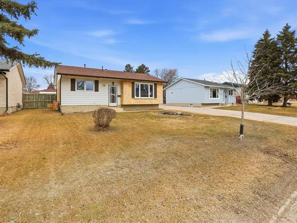 78 Marbury RD, Winnipeg, MB R2P 0E4