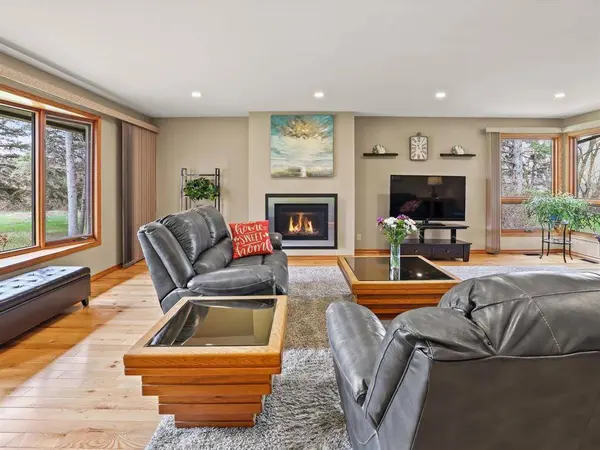 25105 Ashfield RD, East Selkirk, MB R5M 0E6