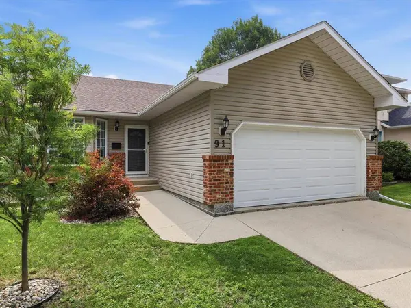 91 Beachside Bay, Winnipeg, MB R3W 1L5