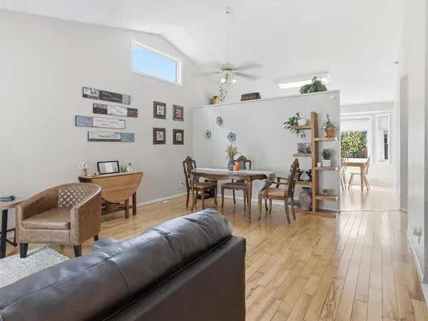 91 Beachside Bay, Winnipeg, MB R3W 1L5