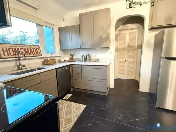 806 Appomattox ST, Hopewell, VA 23860