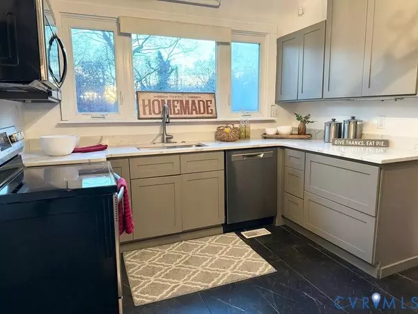 806 Appomattox ST, Hopewell, VA 23860