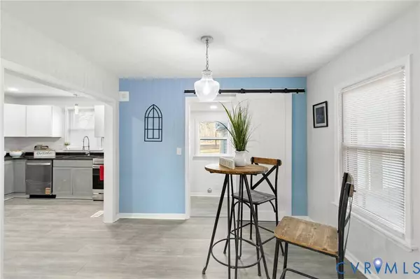 12497 Lee AVE, Sussex, VA 23882