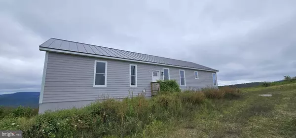 185 S APPLE RIDGE RD, Romney, WV 26757