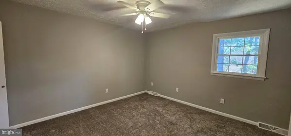 125 BRUNSWICK RD, Stephens City, VA 22655