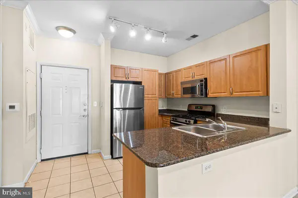 12913 CENTRE PARK CIR #103, Herndon, VA 20171