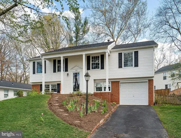 13143 MELVILLE LN, Fairfax, VA 22033