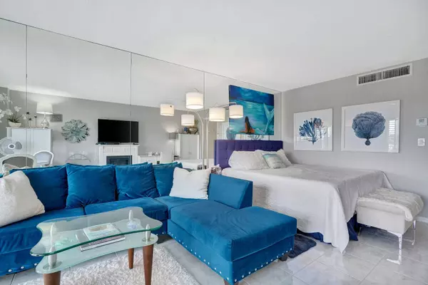 2600 N Flagler 413 DR 413, West Palm Beach, FL 33407