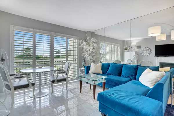 2600 N Flagler 413 DR 413, West Palm Beach, FL 33407