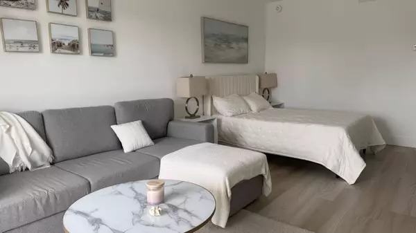 2600 N Flagler DR 313, West Palm Beach, FL 33407