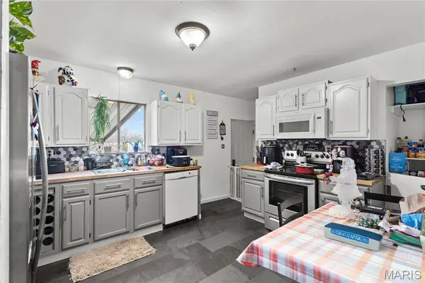 702 1st ST, Warrenton, MO 63383