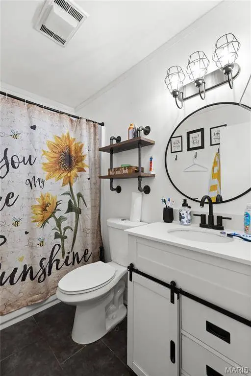 702 1st ST, Warrenton, MO 63383