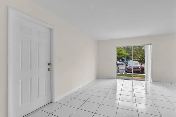 1854 Abbey RD #101, West Palm Beach, FL 33415
