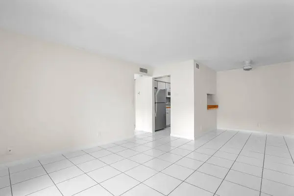1854 Abbey RD #101, West Palm Beach, FL 33415