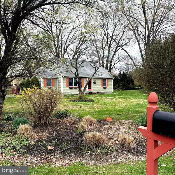 1021 SWAYZE AVE, Washington Crossing, PA 18977