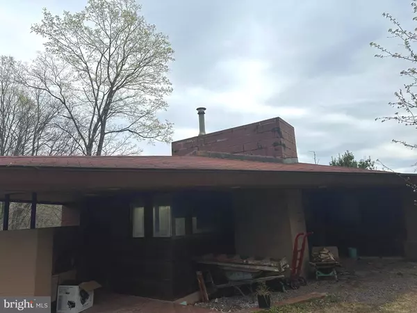 565 CAFFERTY RD, Ottsville, PA 18942