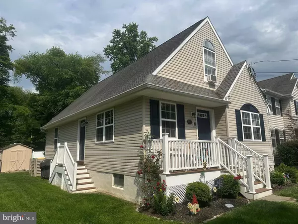 747 ELM AVE, Langhorne, PA 19047