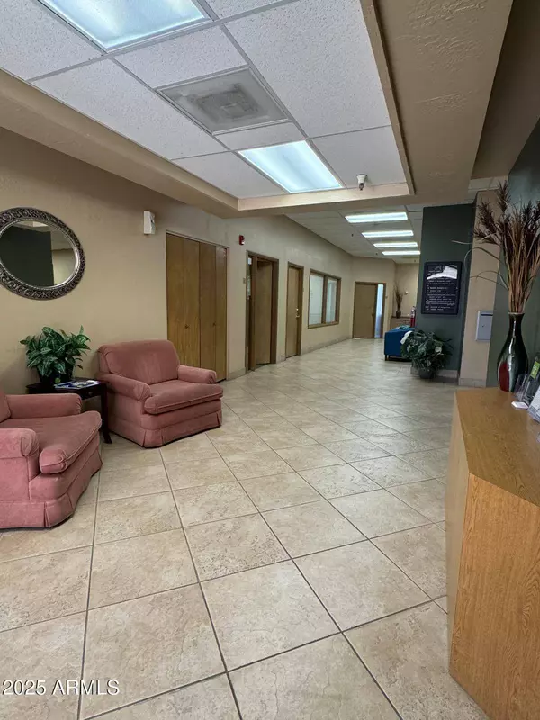 1717 N 77TH Street #4, Scottsdale, AZ 85257