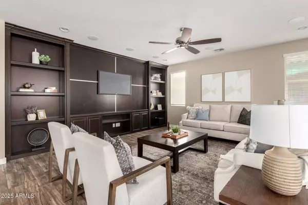 3338 E COCONINO Drive, Gilbert, AZ 85298