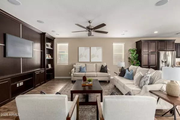 3338 E COCONINO Drive, Gilbert, AZ 85298