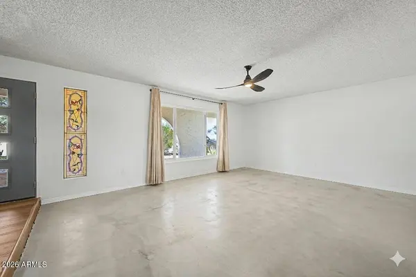 2552 E BROWN Road, Mesa, AZ 85213