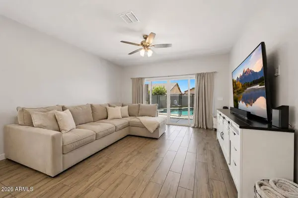 1177 W JOSHUA TREE Avenue, San Tan Valley, AZ 85140