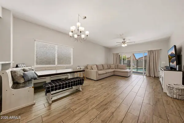 1177 W JOSHUA TREE Avenue, San Tan Valley, AZ 85140