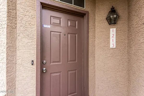 2875 W HIGHLAND Street #1213, Chandler, AZ 85224