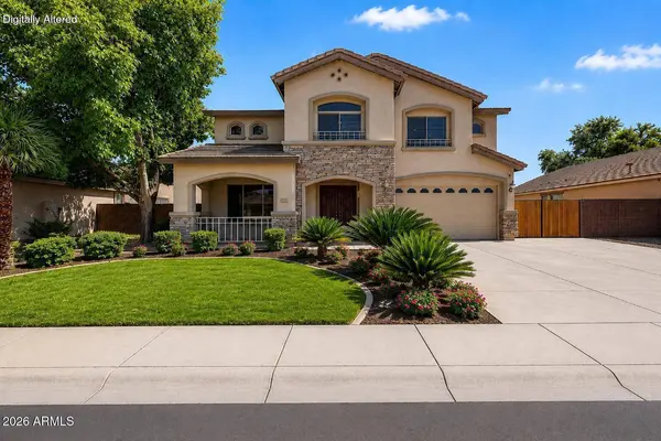 1375 E LOCUST Drive, Chandler, AZ 85286