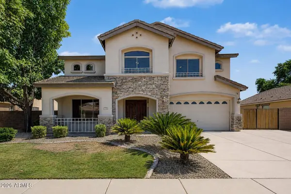 1375 E LOCUST Drive