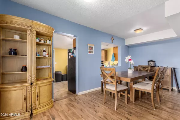 728 W GROVE Circle, Mesa, AZ 85210