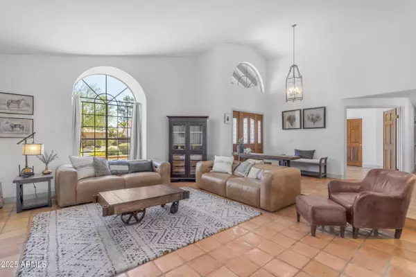 9736 E TURQUOISE Avenue, Scottsdale, AZ 85258