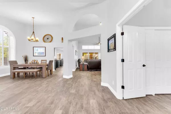 10763 S MUSTANG Drive, Goodyear, AZ 85338