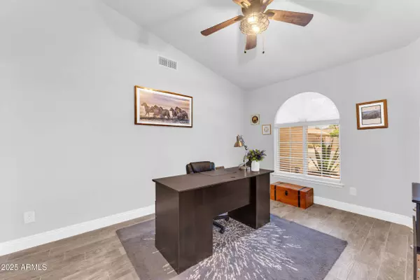 10763 S MUSTANG Drive, Goodyear, AZ 85338